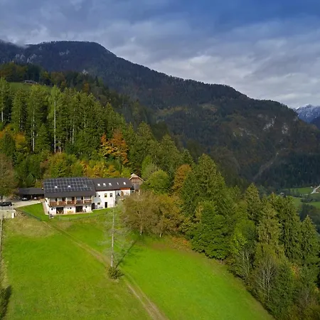 Hisa Sonca Guest house 4*